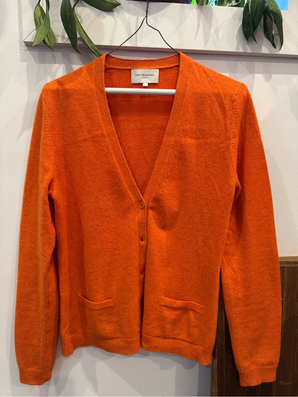 Eric Bompard V-Neck Cashmere Cardigan
